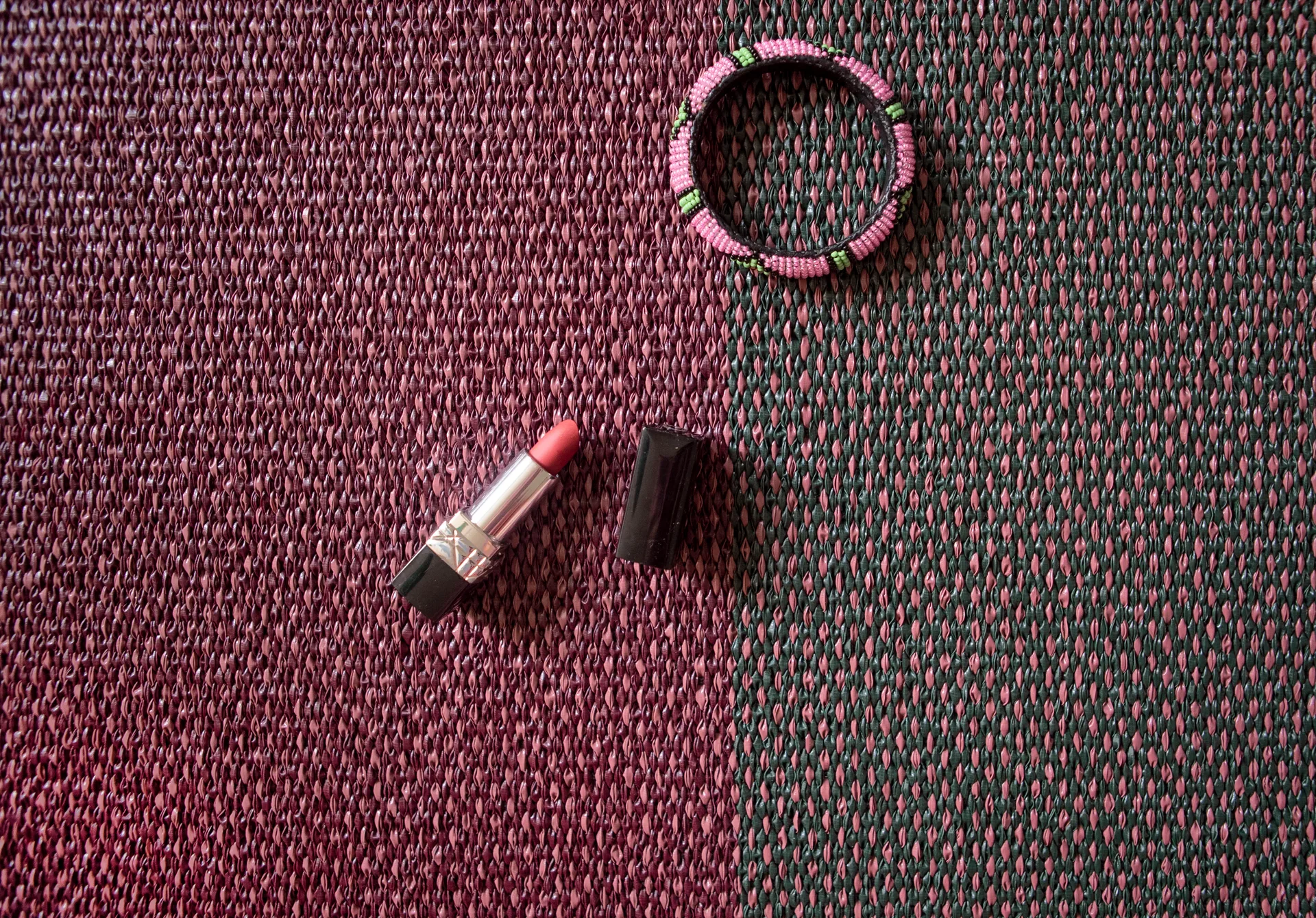 Moor Teppich raspberry (Grün-Rosa), 70 x 300cm Brita Sweden