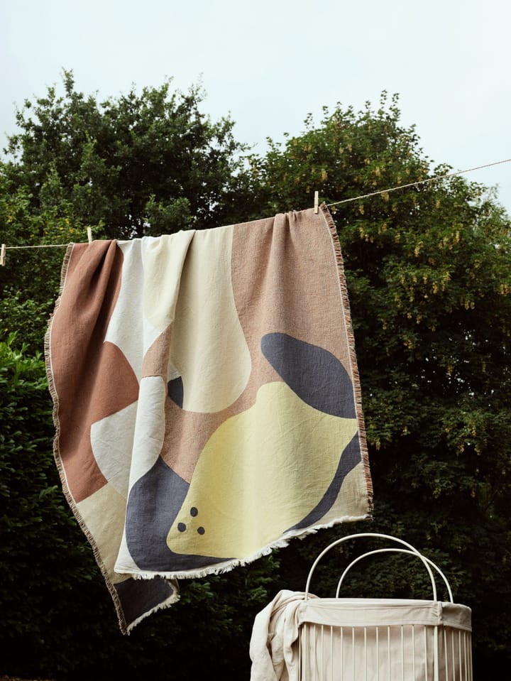 Daphne Wolldecke 140 x 180cm - Color mix - Broste Copenhagen