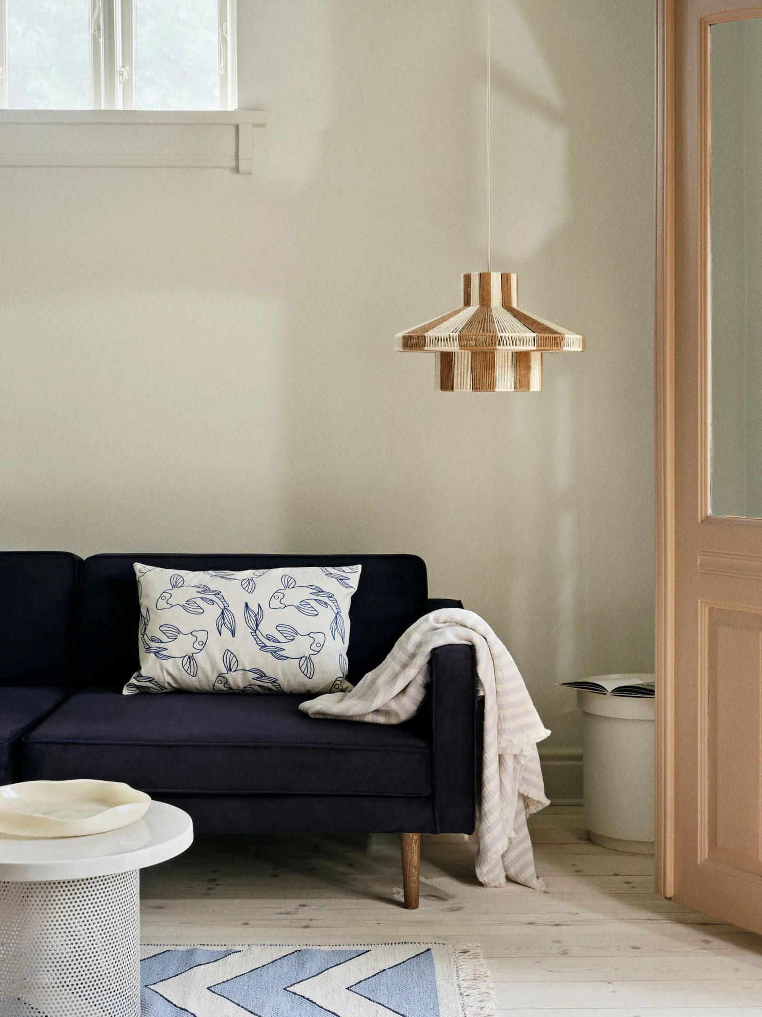 Koi Kissenbezug 40 x 60cm, Intense blue Broste Copenhagen