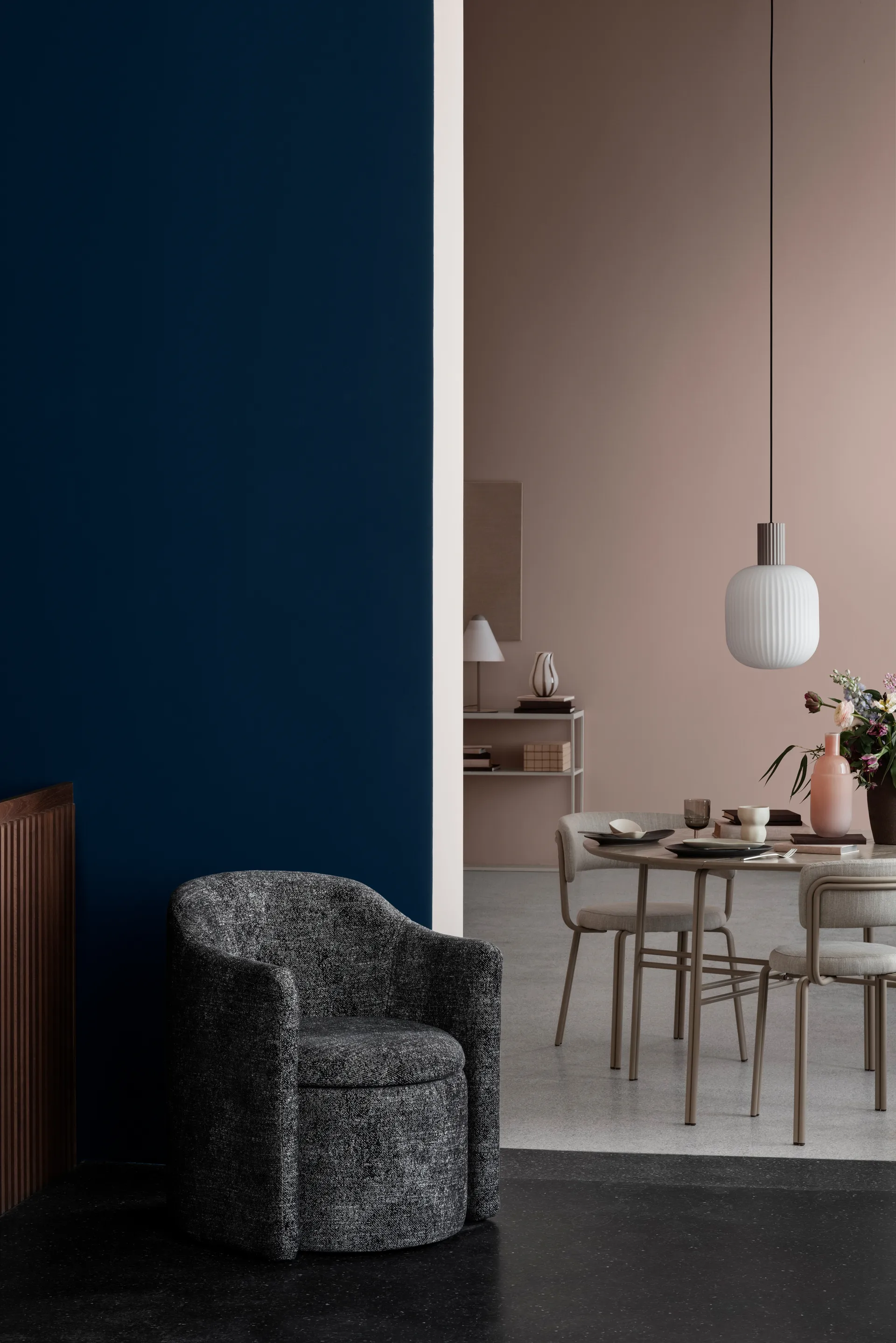 Oda Stuhl, Warm grey Broste Copenhagen