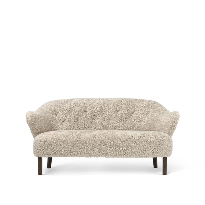 Ingeborg 2,5-Sitzer Sofa - Schaffell moonlight, Eichenholzbeine geräuchert - By Lassen