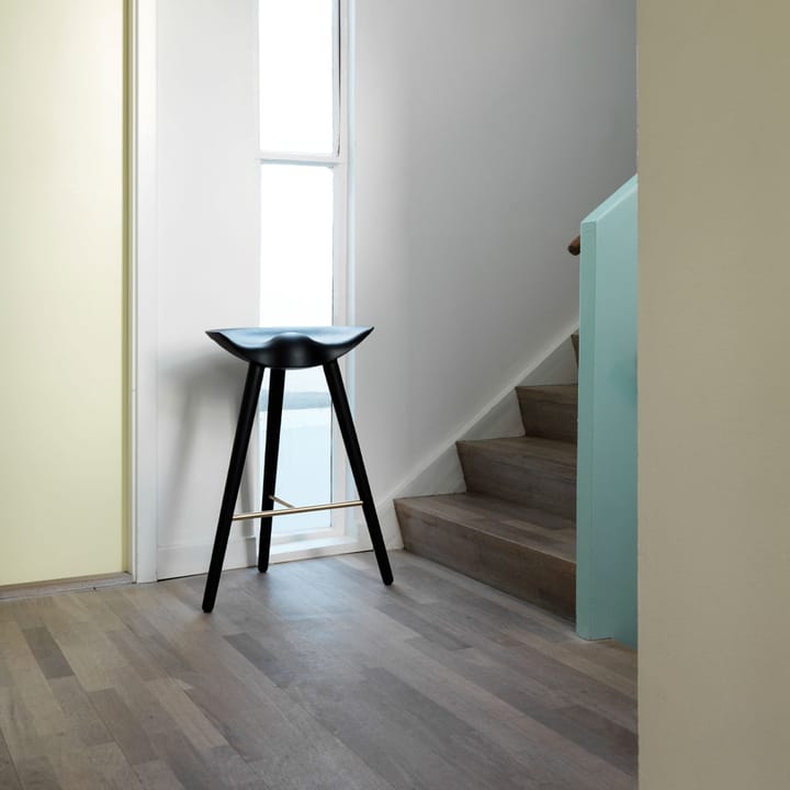 ML 42 Barhocker - Black stained beech, brass - By Lassen