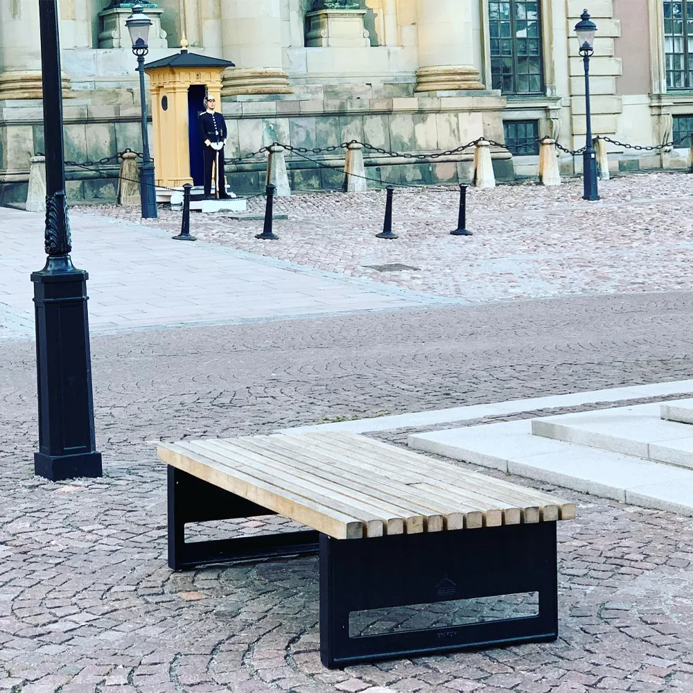 Block Bank, Mahagoni, breit, schwarzes Gestell Byarums bruk