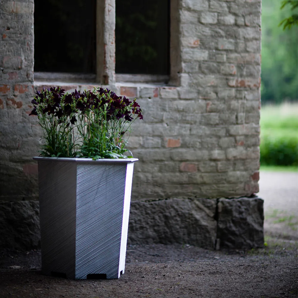 Hexagon Pflanzgefäß, Schwarz, Nr. 1 Byarums bruk