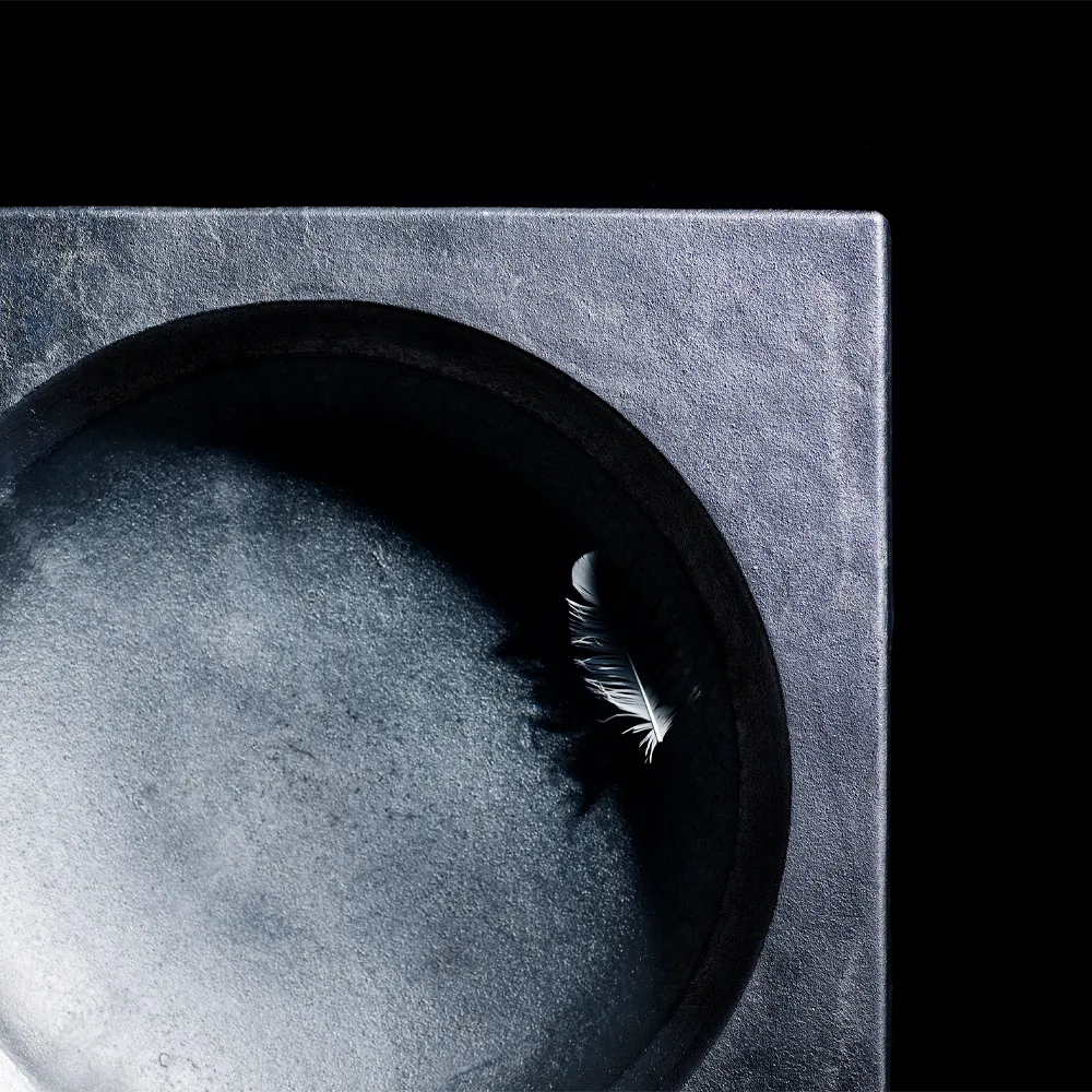 Kvadrat Vogelbad, Aluminium sandgegossen Byarums bruk