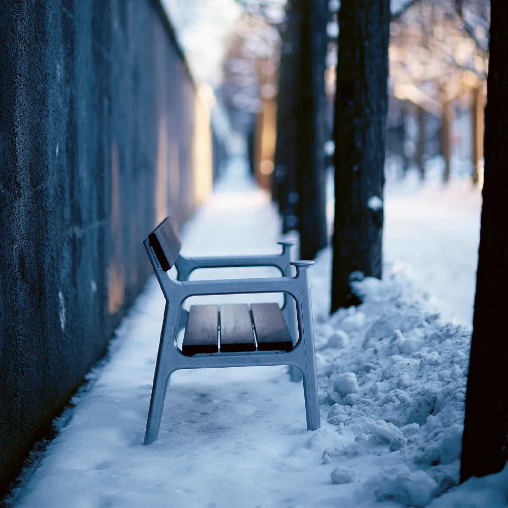 Vilamoura Sofa, Mahagoni schwarz lasiert, Rohaluminiumgestell Byarums bruk