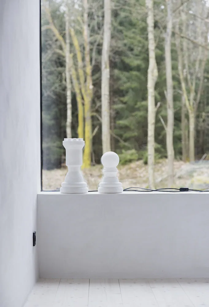 Chess Queen Tischleuchte, White Byon