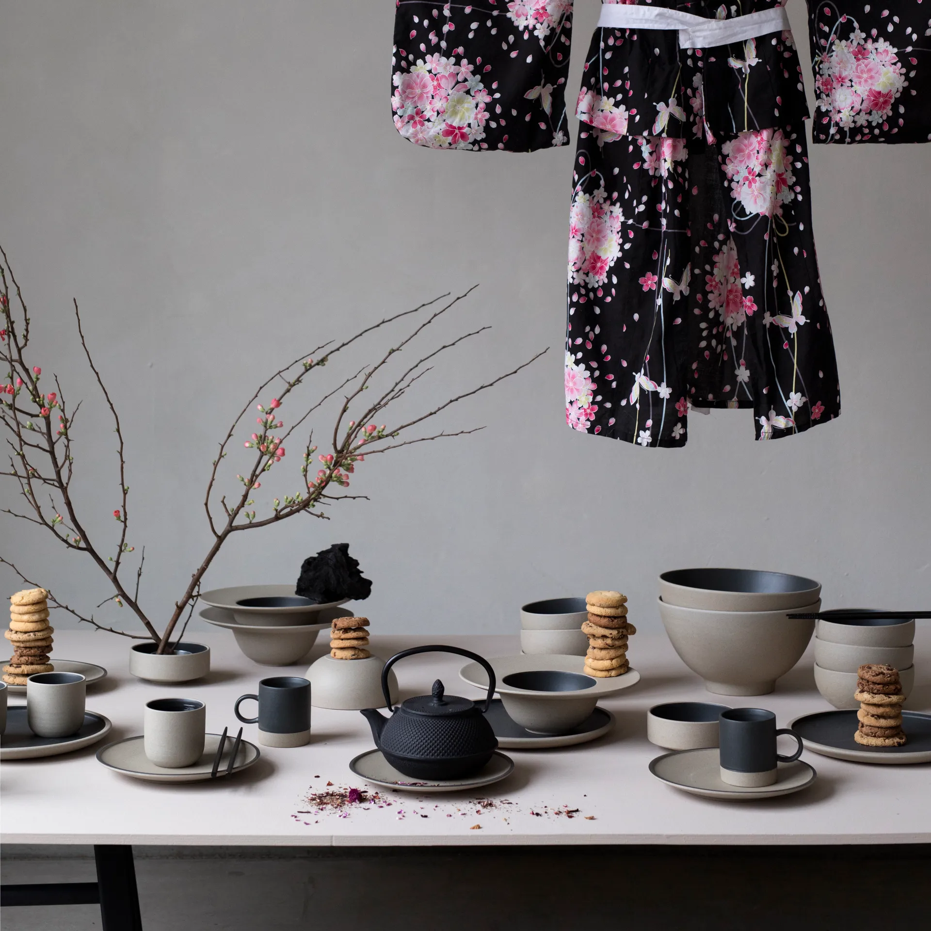 Fumiko Tasse mit Henkel, Beige-schwarz Byon