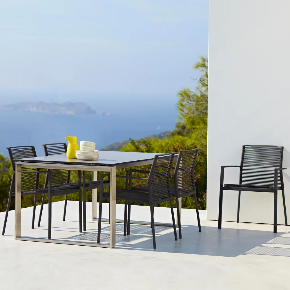 Edge Armlehnstuhl, Anthracite Cane-line