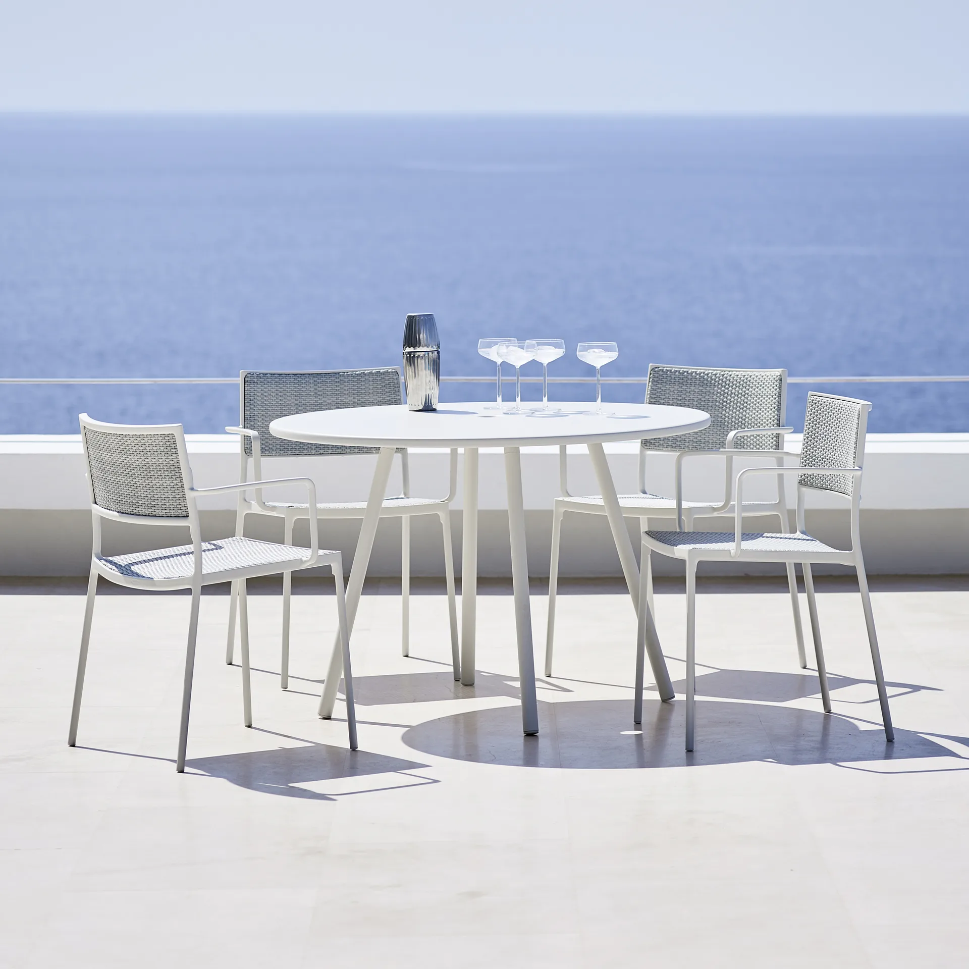 Less Armlehnstuhl, Natur-lava grey stativ Cane-line