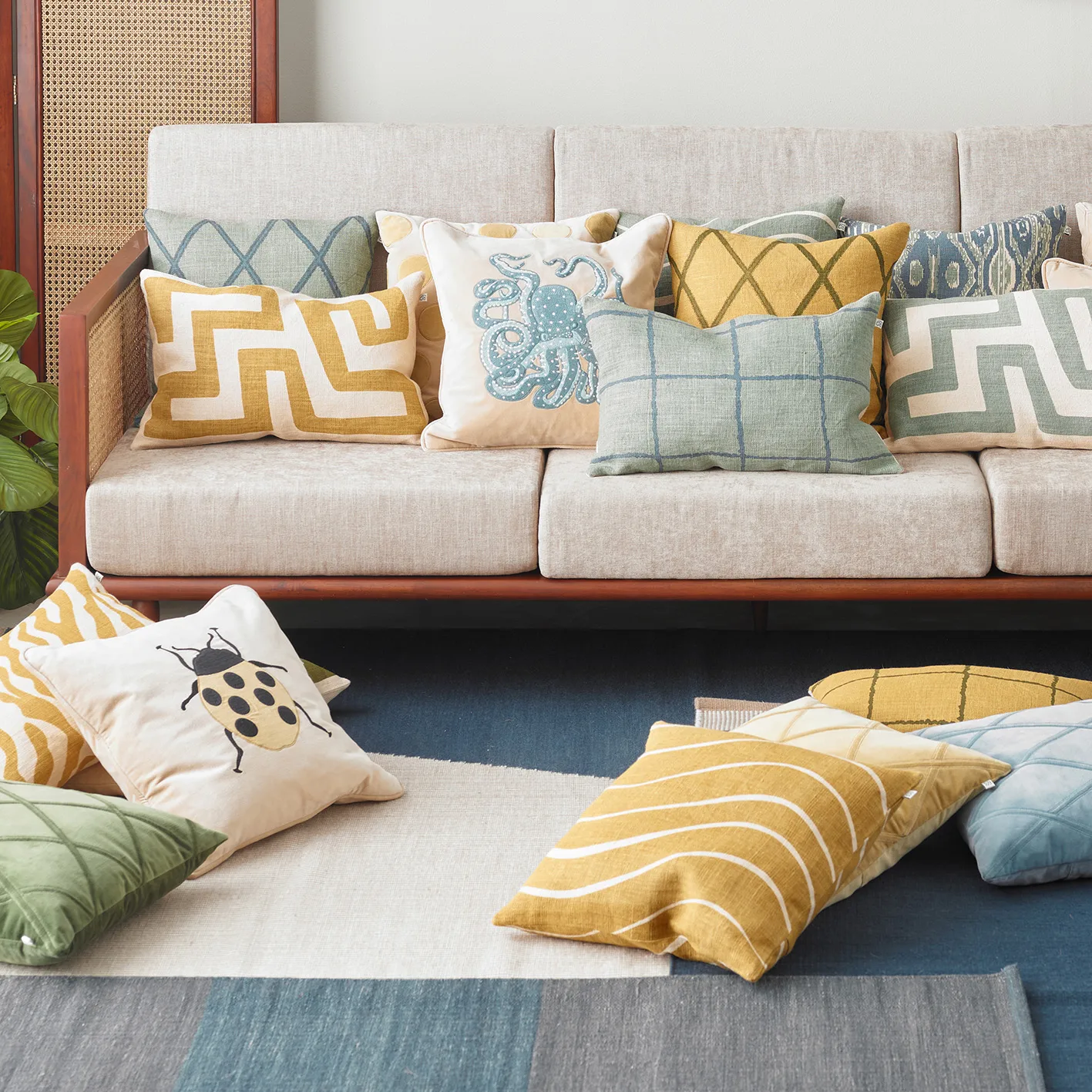 Circle Kissenbezug 50 x 50cm, Beige-spicy yellow Chhatwal & Jonsson