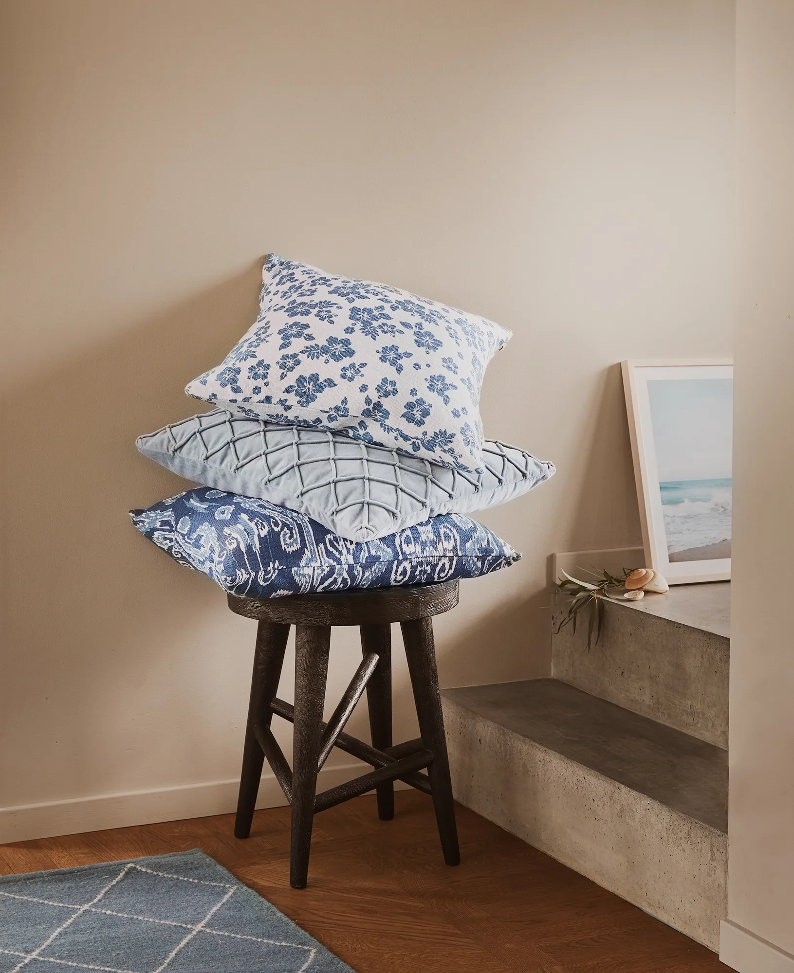 Indu Kissenbezug 50 x 50cm, Off white-heaven blue Chhatwal & Jonsson