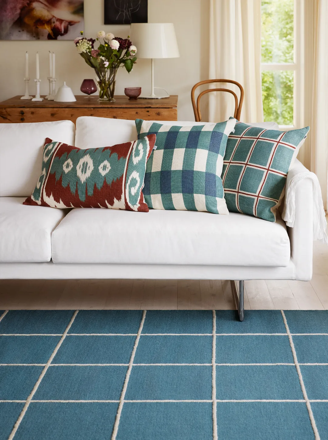 Milan Teppich, Heaven blue-off white, 180x270 cm Chhatwal & Jonsson