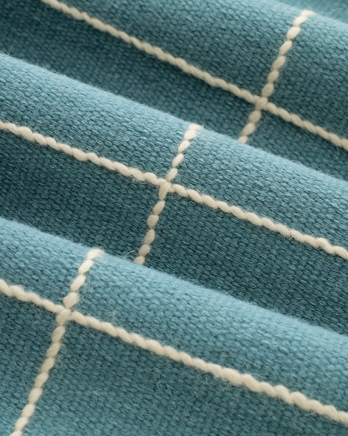 Milan Teppich, Heaven blue-off white, 230x320 cm Chhatwal & Jonsson