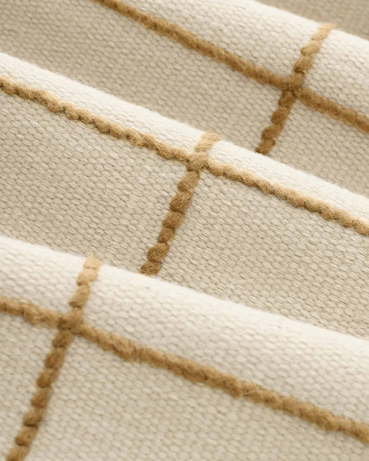 Milan Teppich, Off white-beige, 180x270 cm Chhatwal & Jonsson