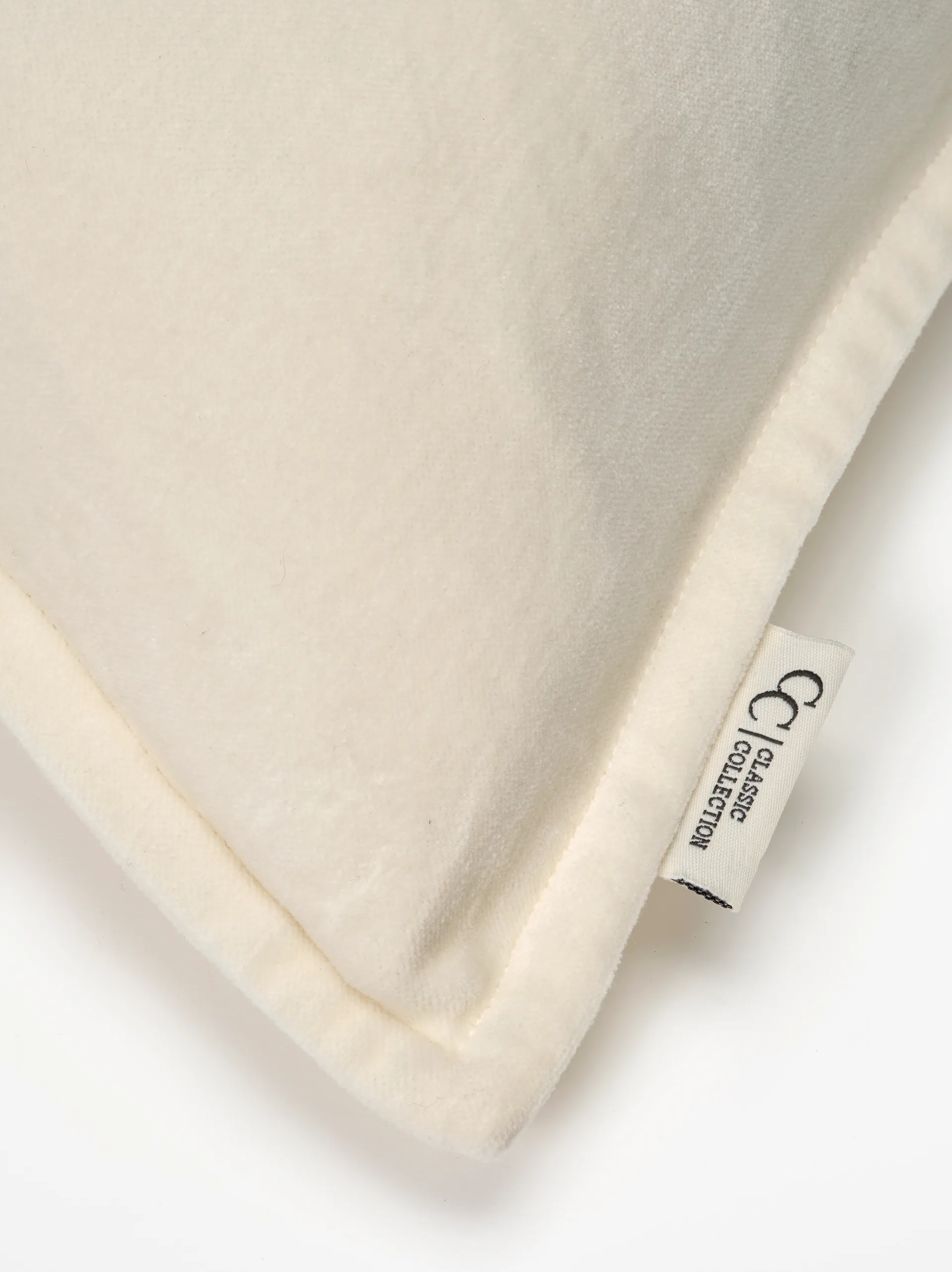 Classic Velvet Kissenbezug 50x50 cm, White Classic Collection