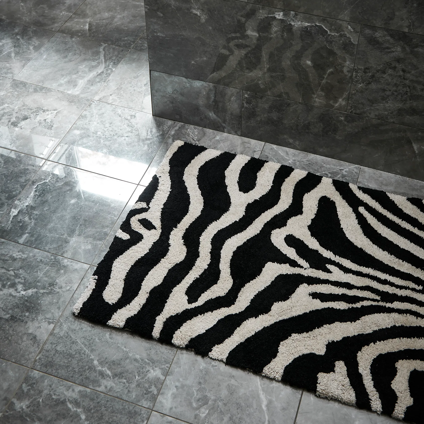 Zebra Badezimmer Teppich 60 x 90cm, Schwarz-weiß Classic Collection