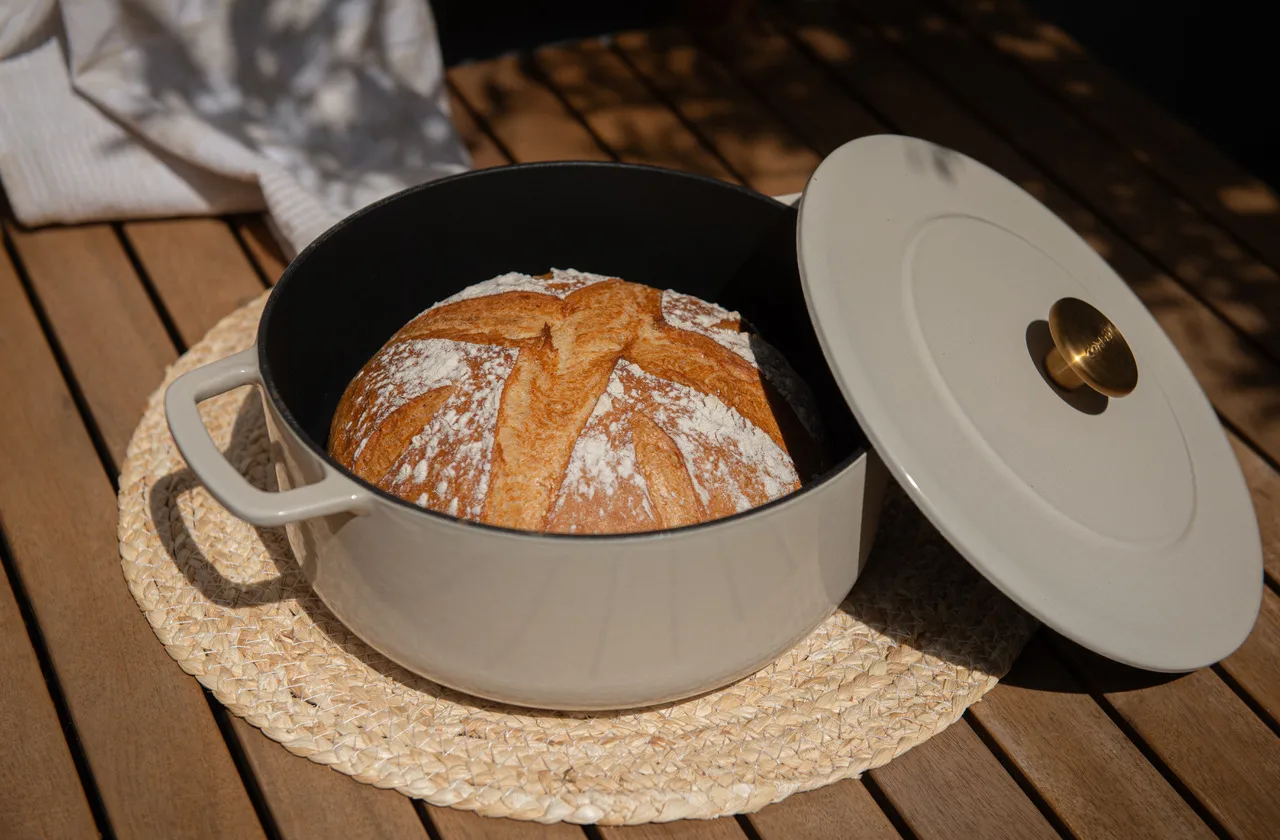 Combekk emaillierter Gusseisentopf Ø24 cm, Sand-gold knob Combekk