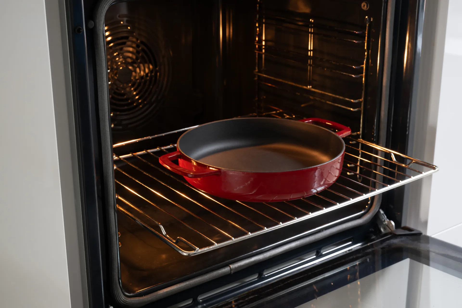 Combekk Enameled Bratpfanne Gusseisen Ø24 cm, Bordeaux Combekk