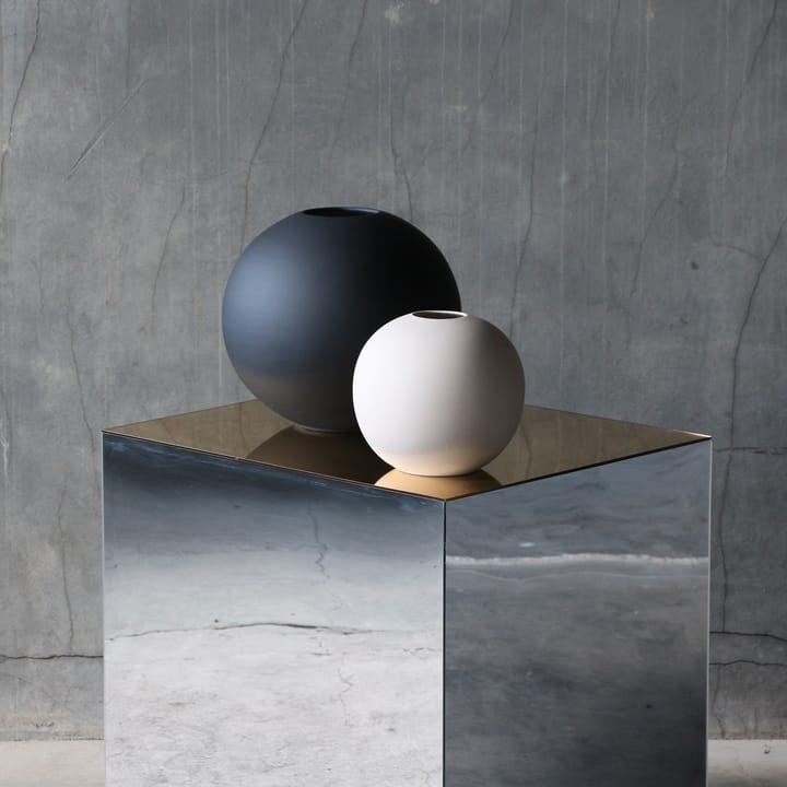 Ball Vase black - 30cm - Cooee