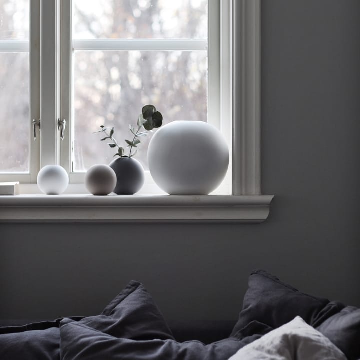 Ball Vase white - 20cm - Cooee