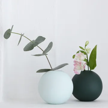Ball Vase dark green - 8cm - Cooee Design