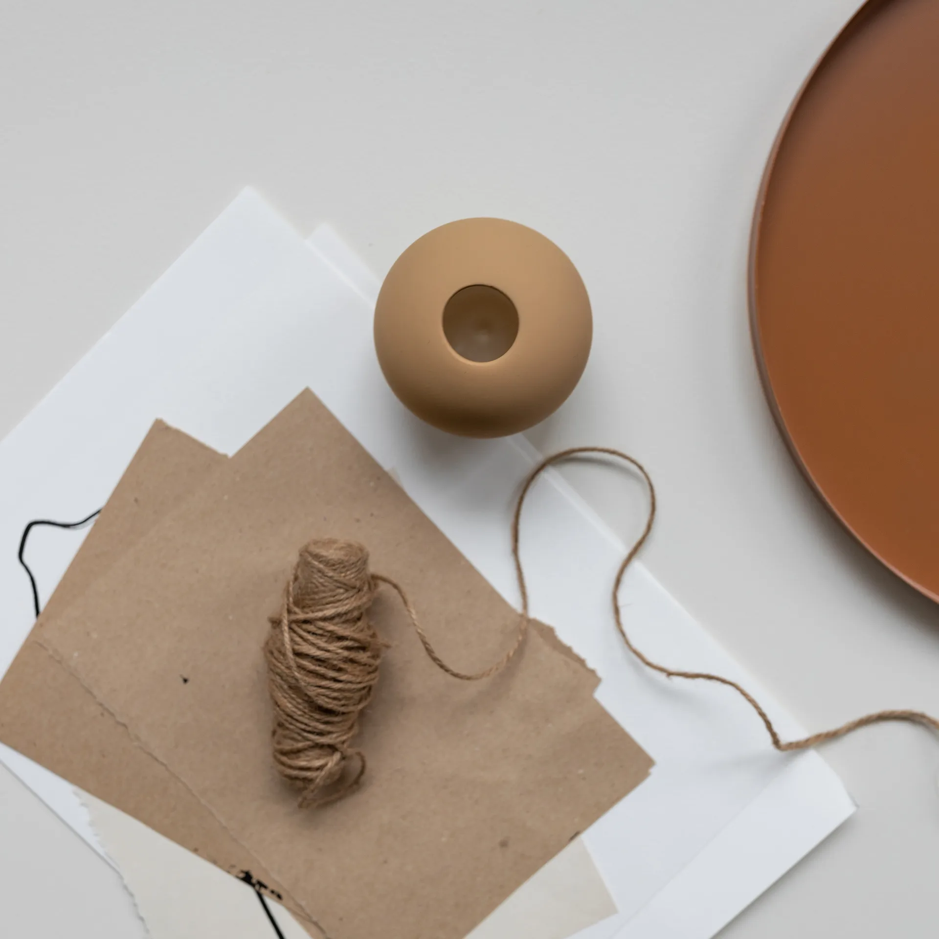 Ball Vase peanut, 10cm Cooee Design