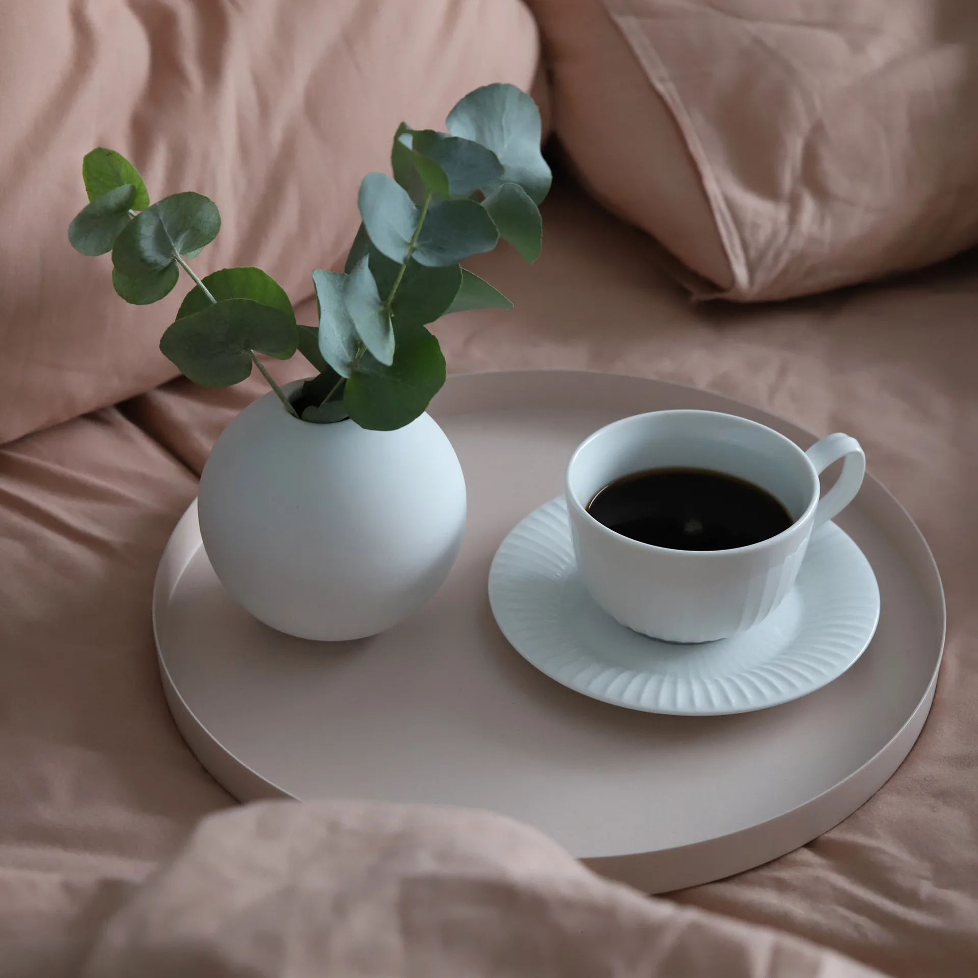 Ball Vase white, 8cm Cooee Design