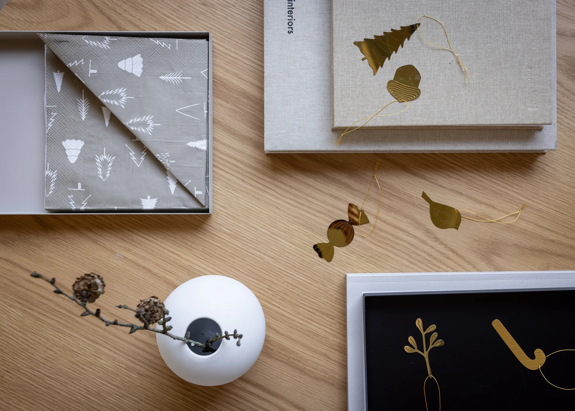 Cooee Weihnachtsanhänger Messing 4er Pack, Mistletoe Cooee Design