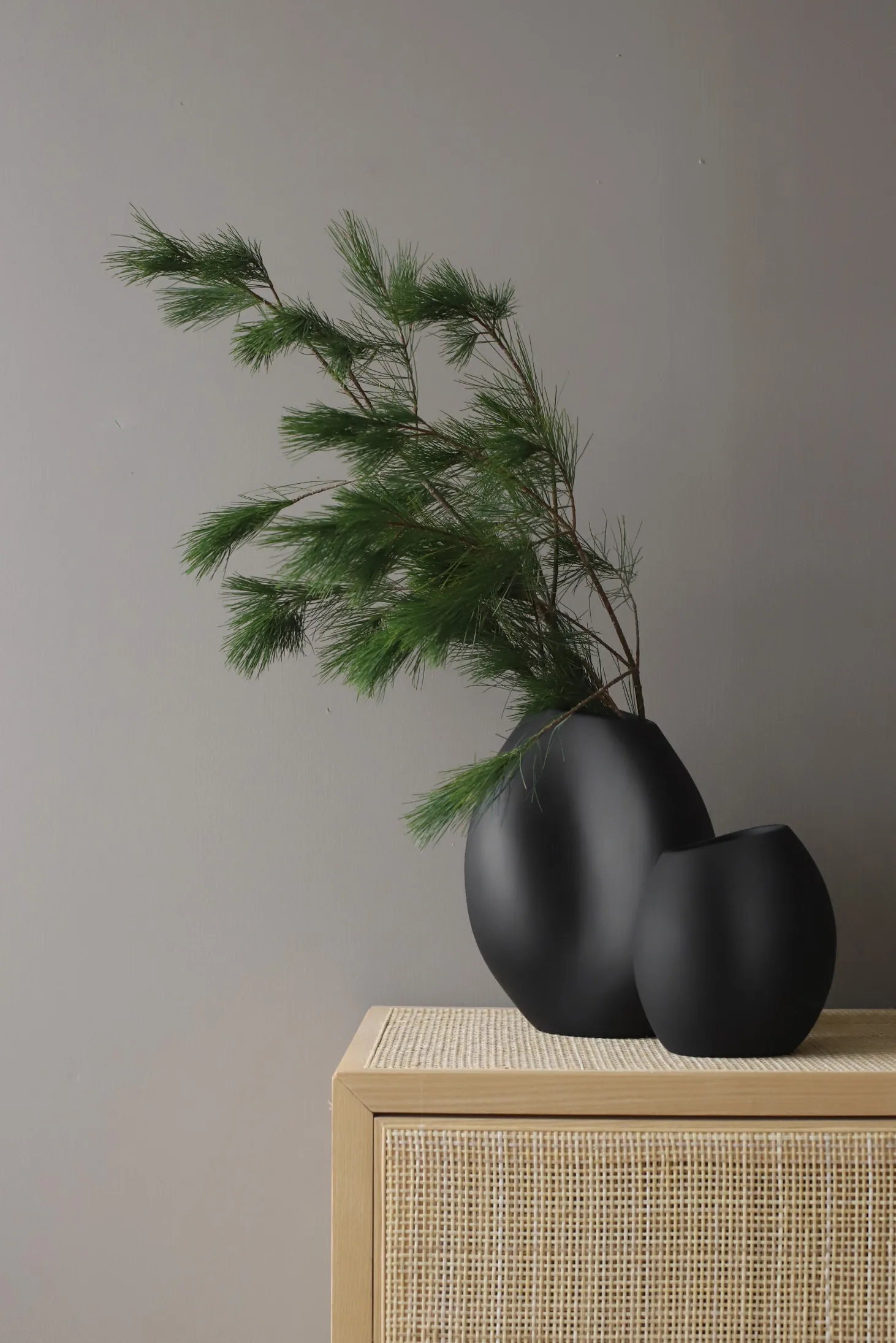Lee Vase 18 cm, Schwarz Cooee Design