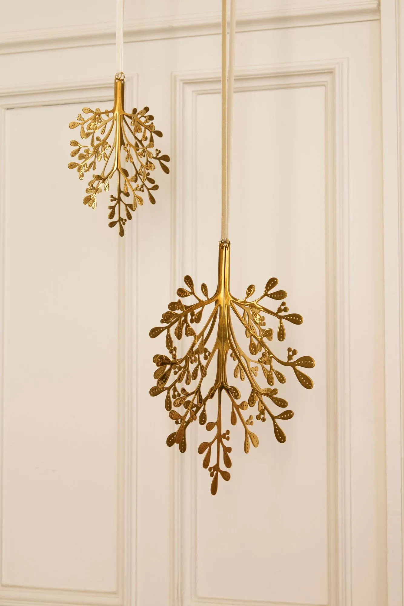 Mistletoe Weihnachtsanhänger 2-teilig, Messing 20 cm Cooee Design