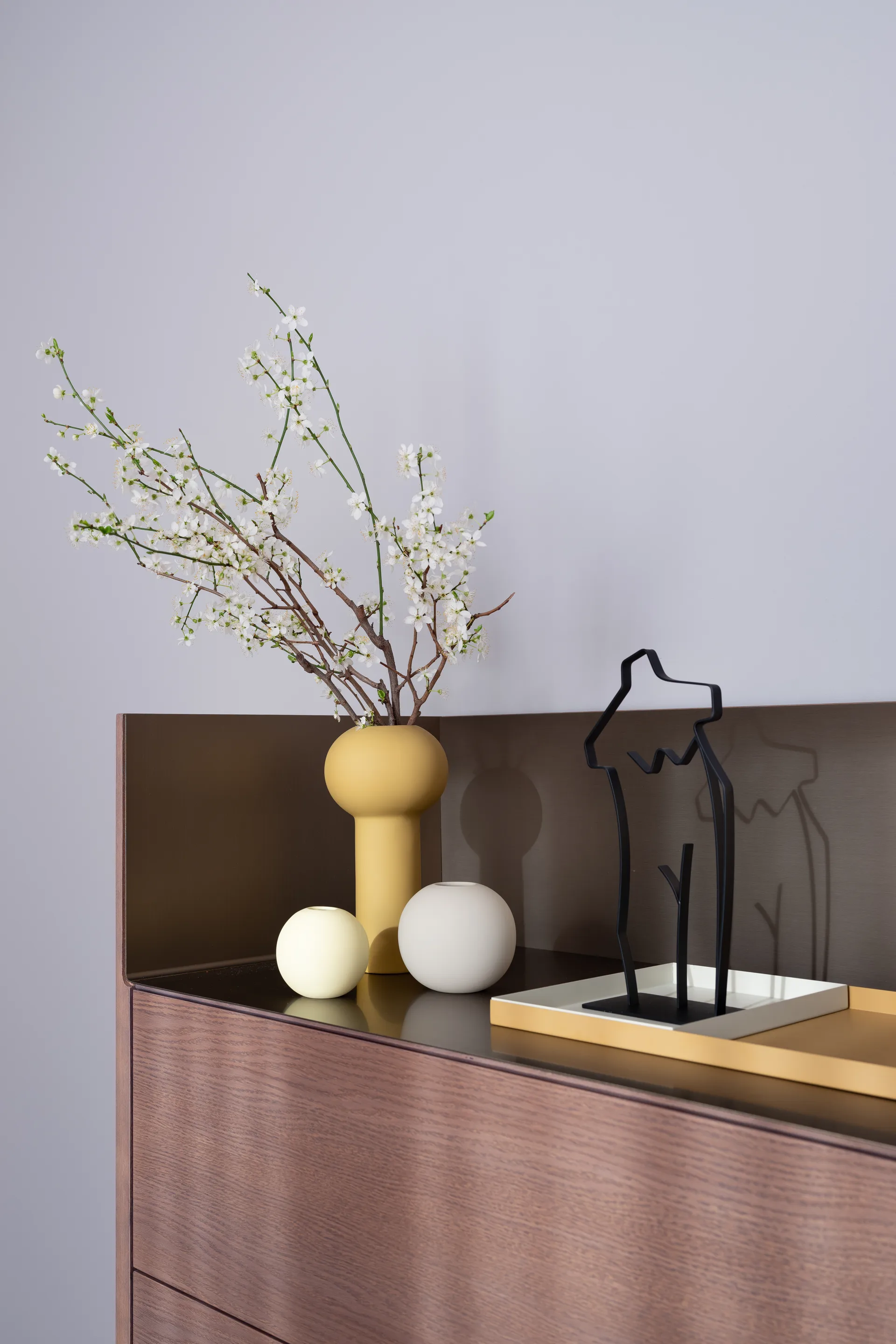 Ruth Skulptur, Schwarz Cooee Design