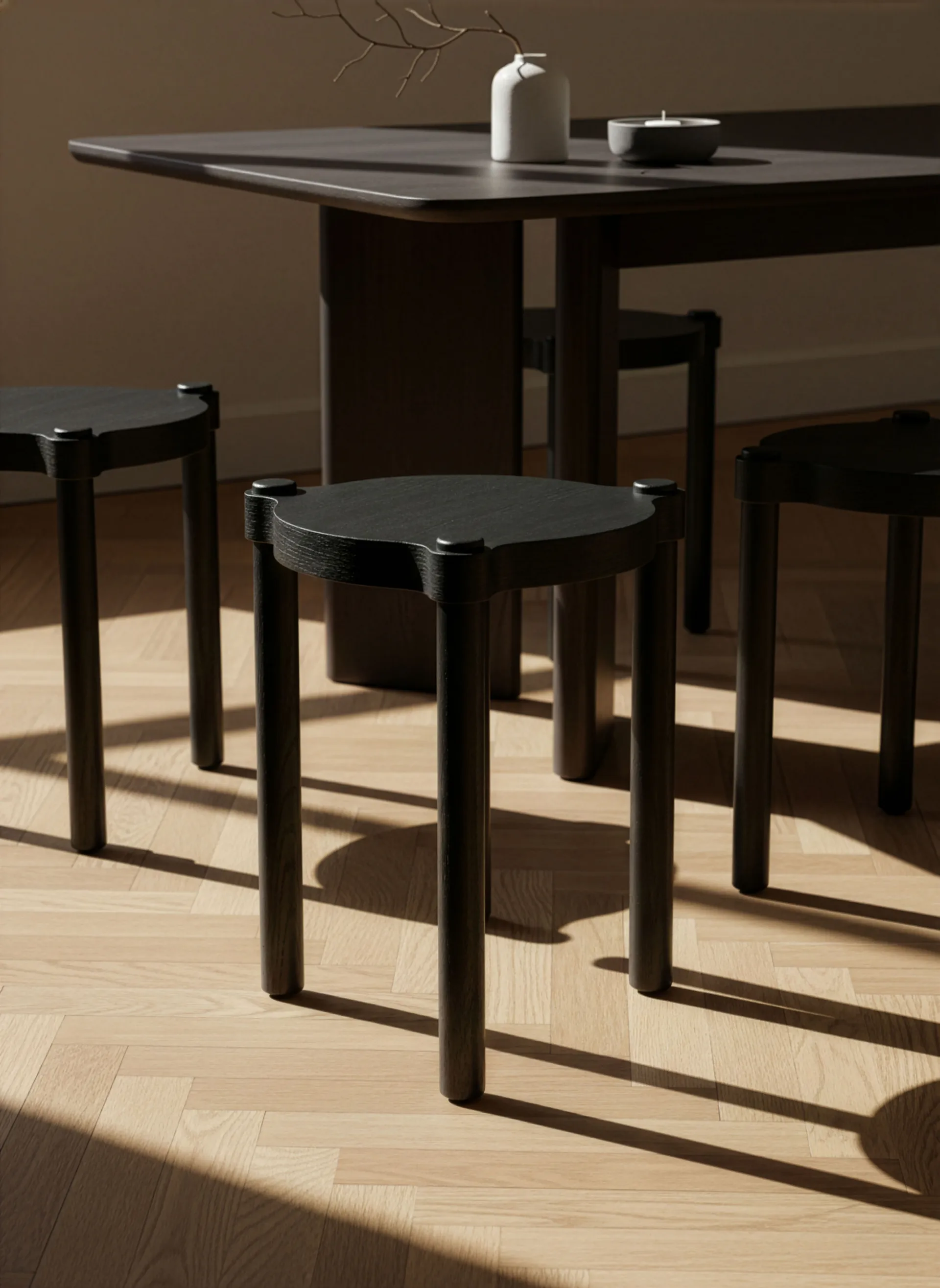 Woody Hocker, Schwarz gebeizte Eiche Cooee Design