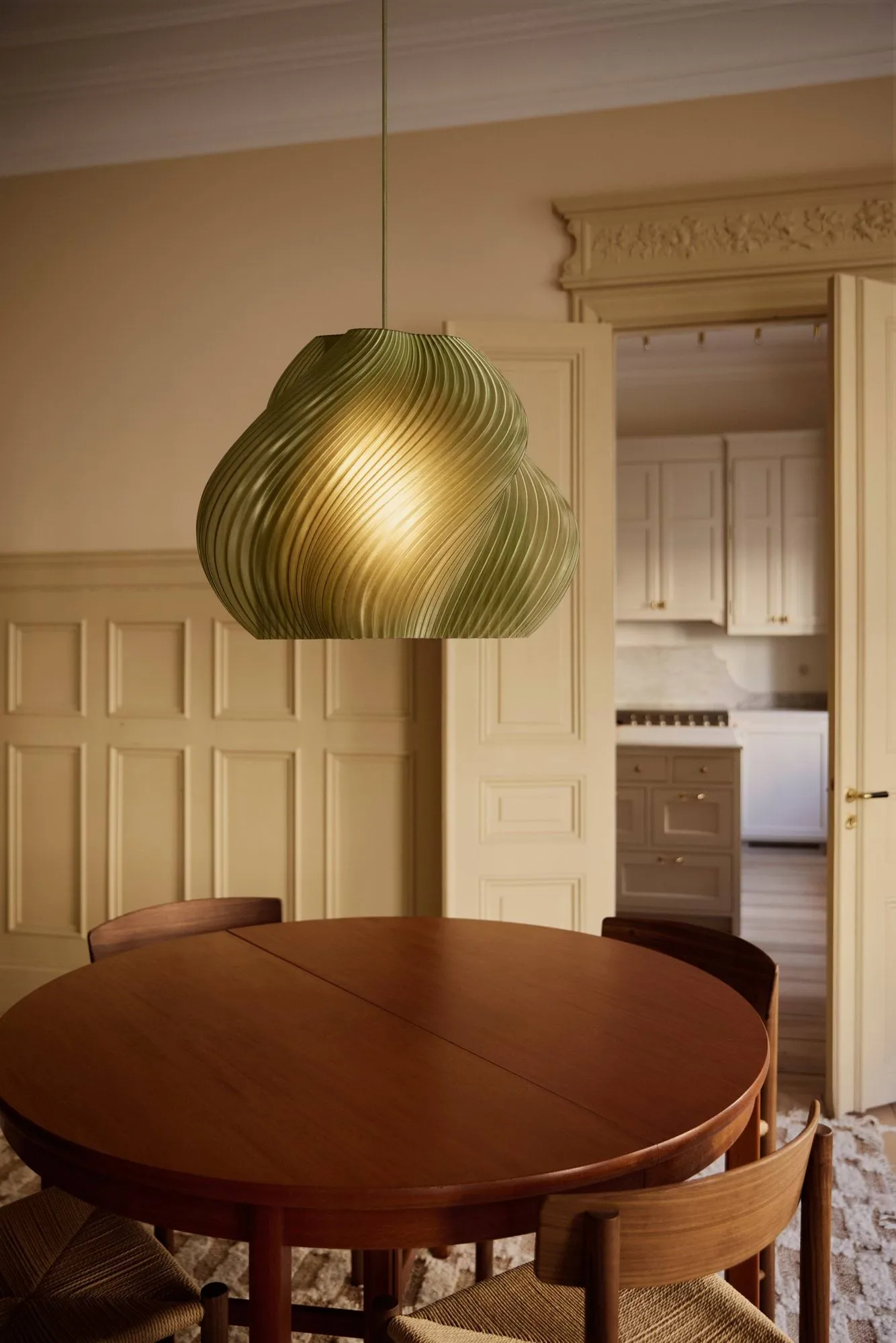 Soft Serve Pendelleuchte, Olive-chrome, Mega, 60 cm Crème Atelier