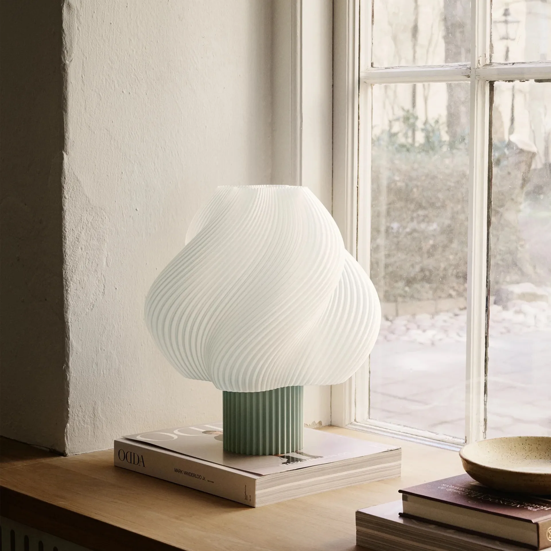Soft Serve Tischleuchte, Matcha, Grande, 34 cm Crème Atelier
