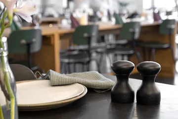 Lyon Salz- und Pfeffermühlen-Set - Black, 2-teilig - Crushgrind