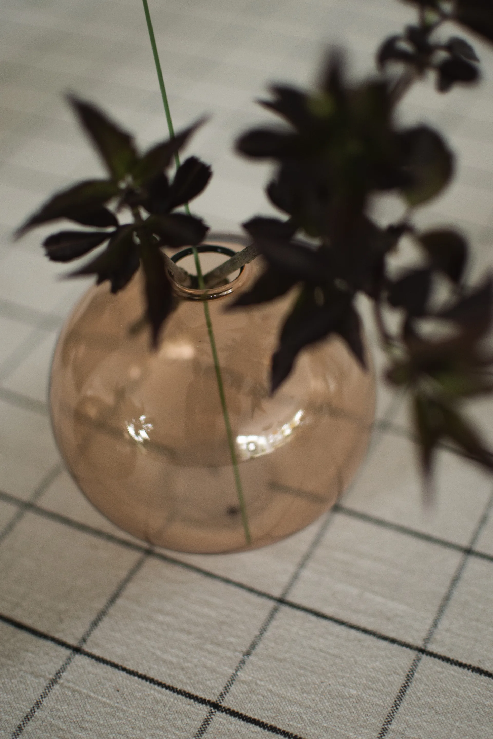 Ball Vase Ø10 cm, Beige DBKD