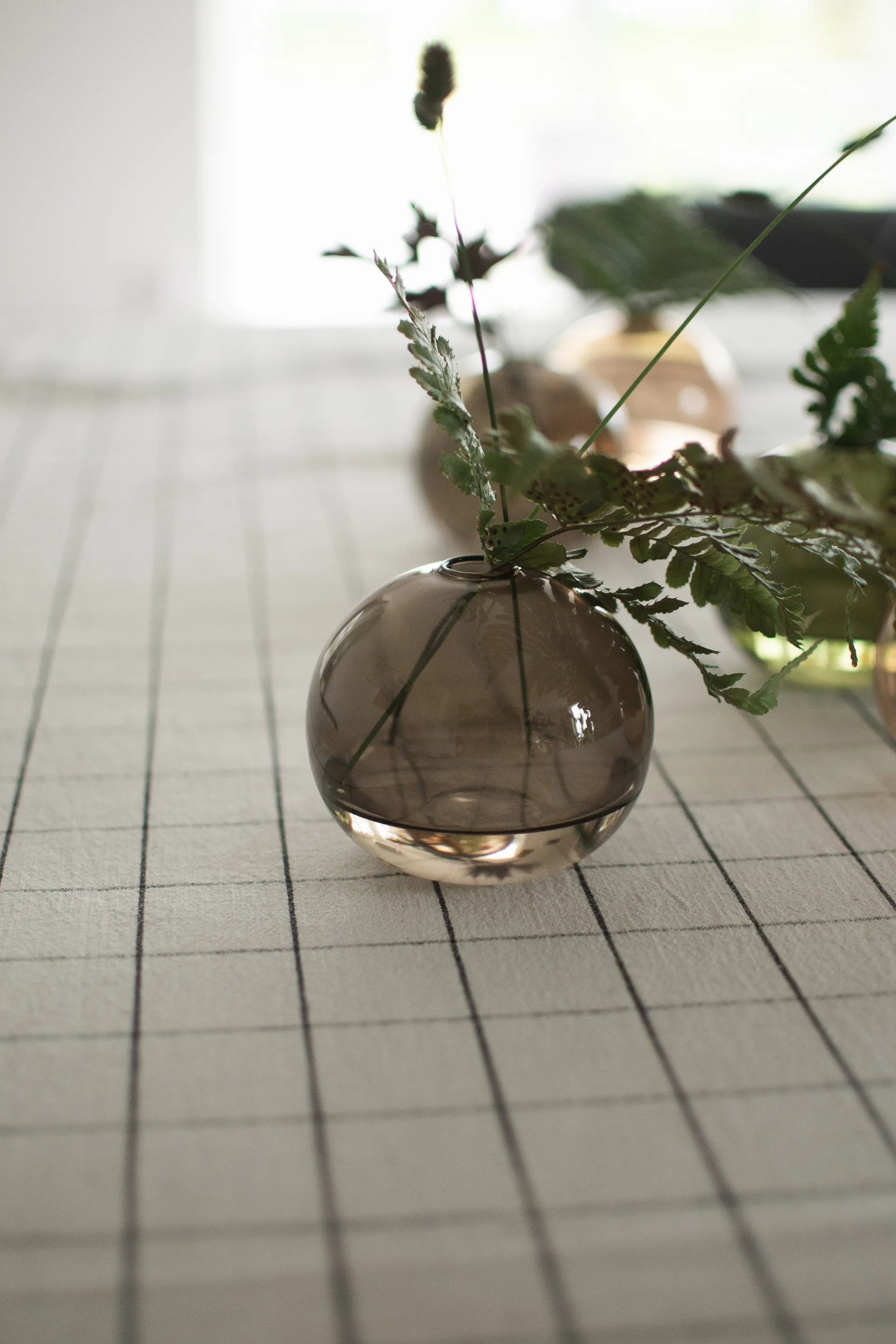 Ball Vase Ø10 cm, Brown DBKD