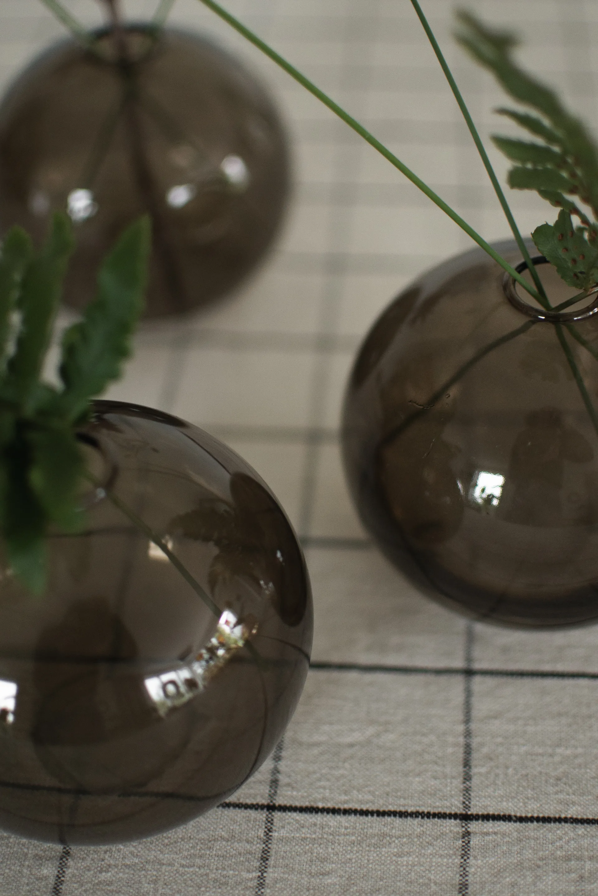 Ball Vase Ø10 cm, Brown DBKD