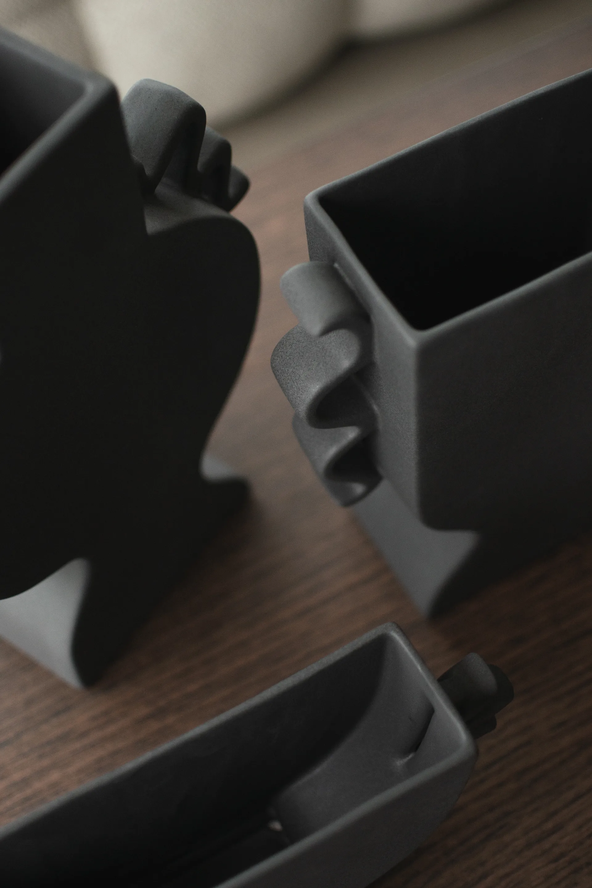 Flache Vase 25 cm, Black DBKD