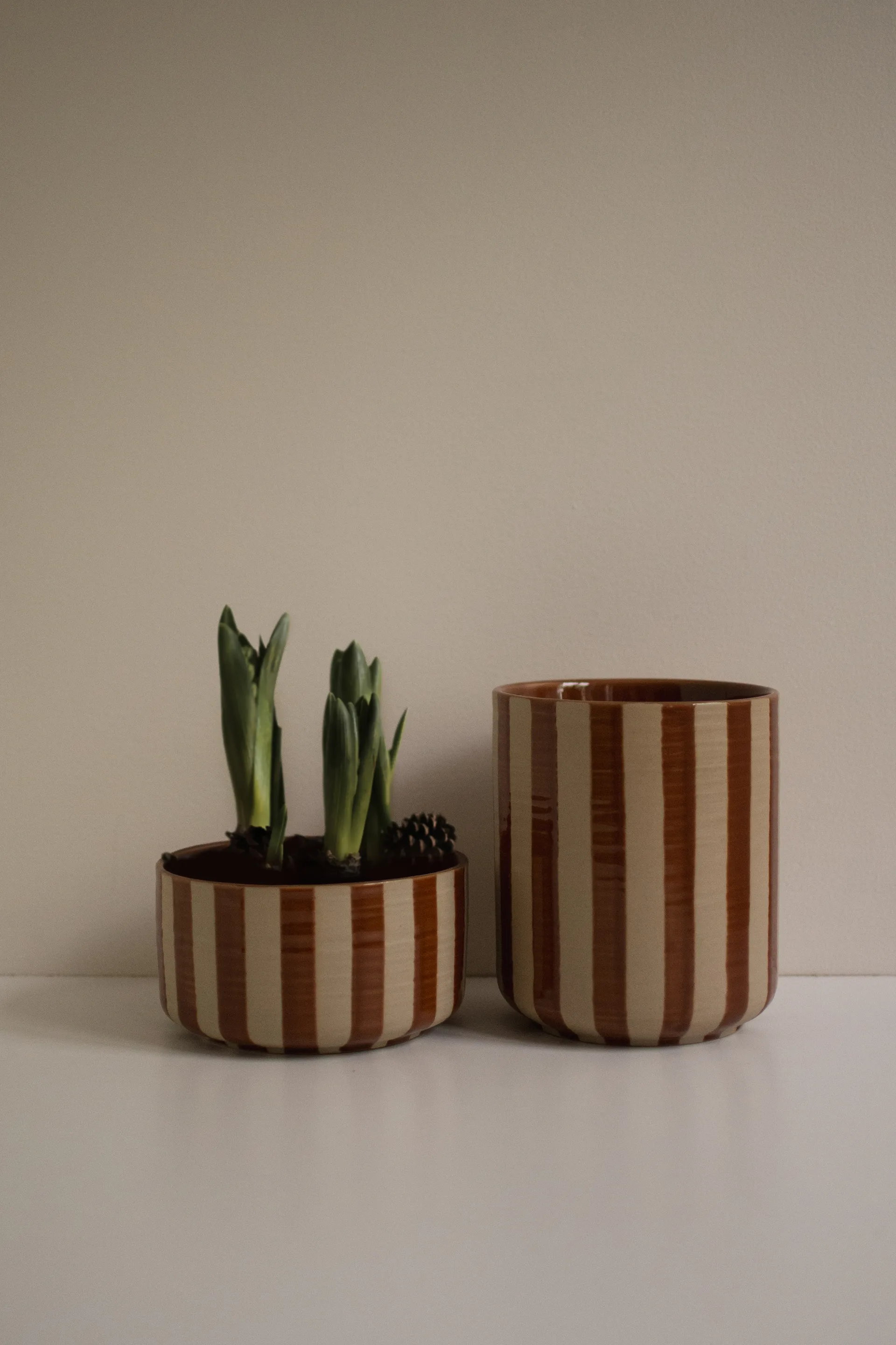 Line Blumentopf Ø14x16 cm, Stripe nougat DBKD