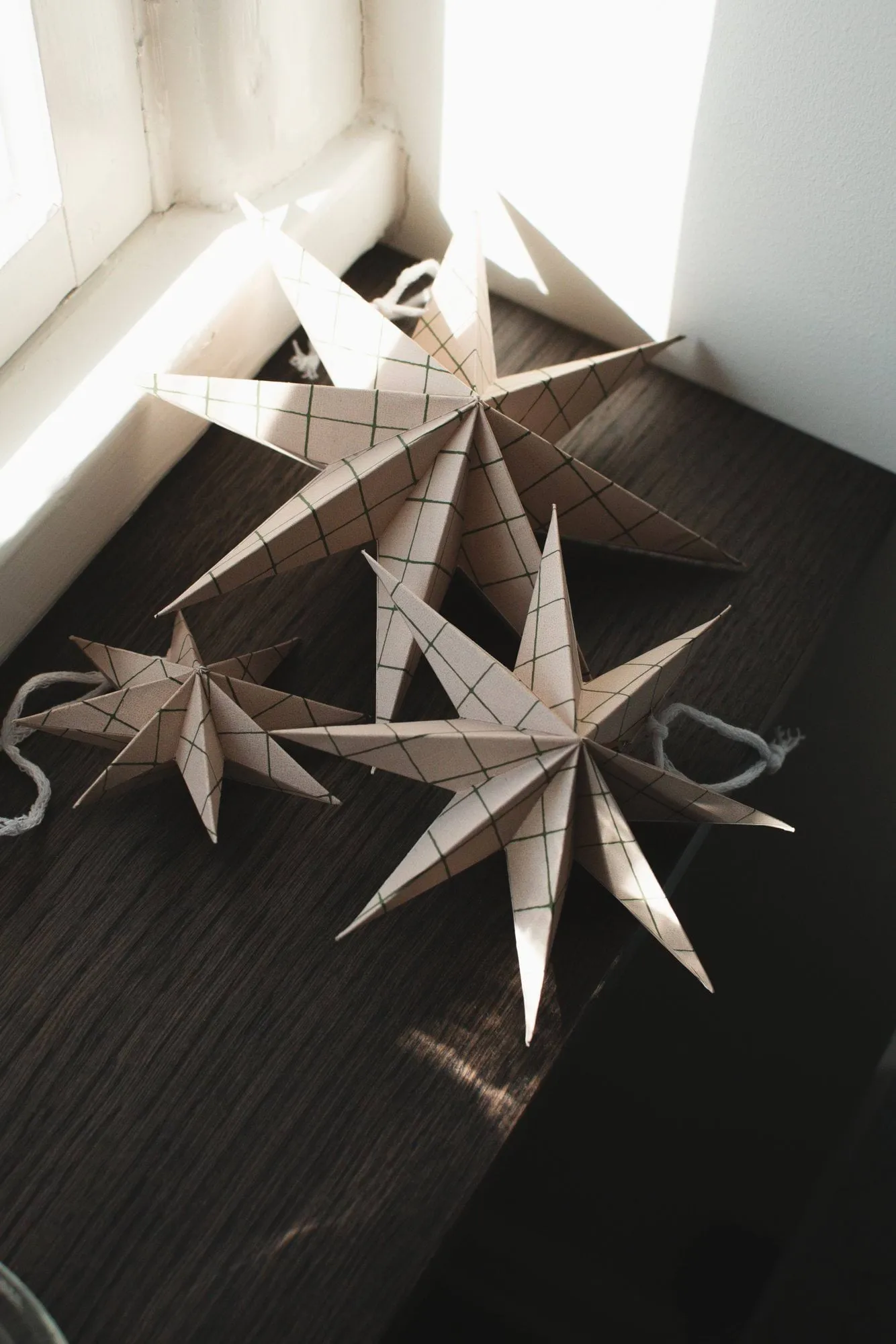 Papier-Winterstern Dekorationsanhänger, Square sand, medium, Ø14 cm DBKD