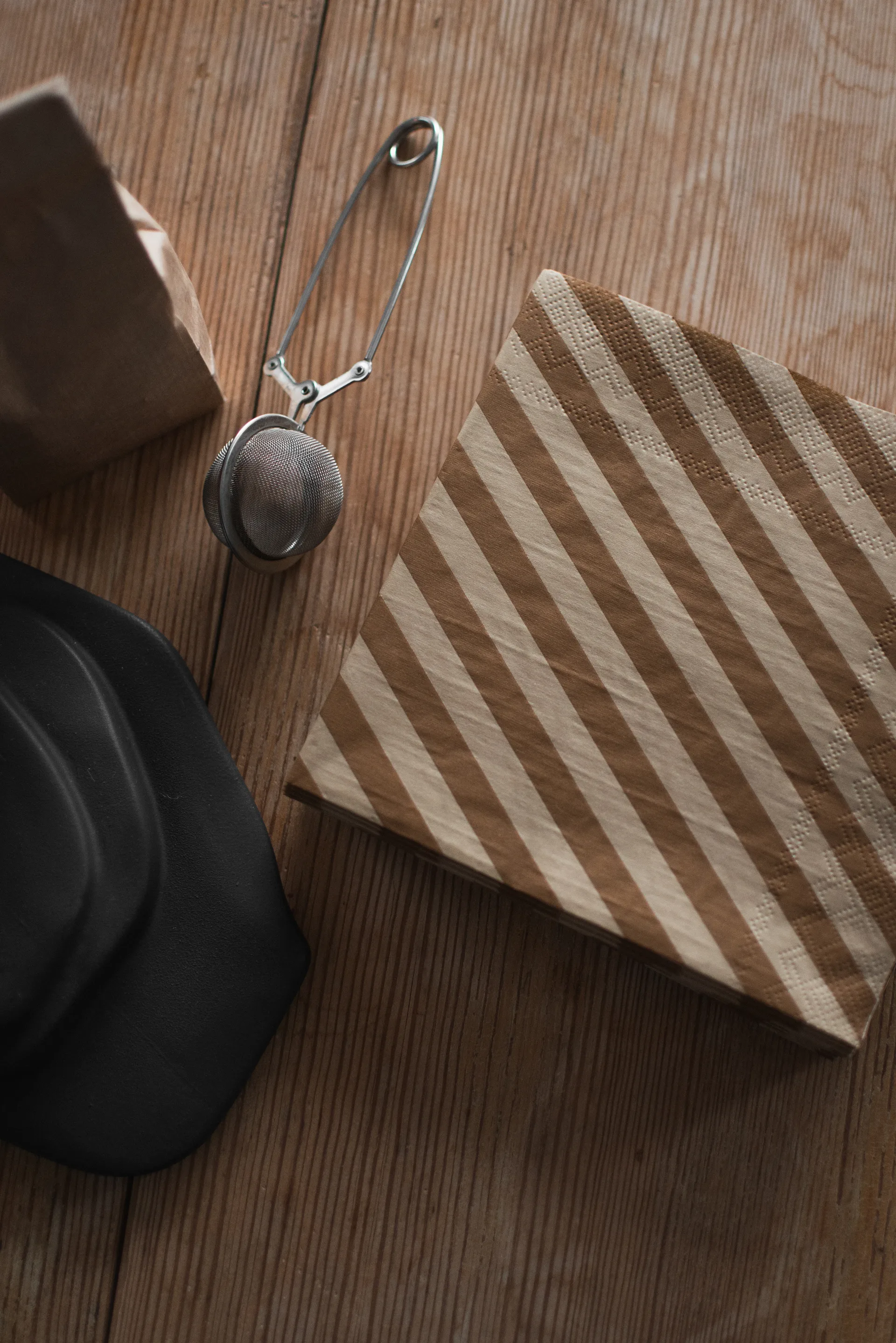 Stripe Papierserviette 33x33 cm 20er Pack, Nougat DBKD