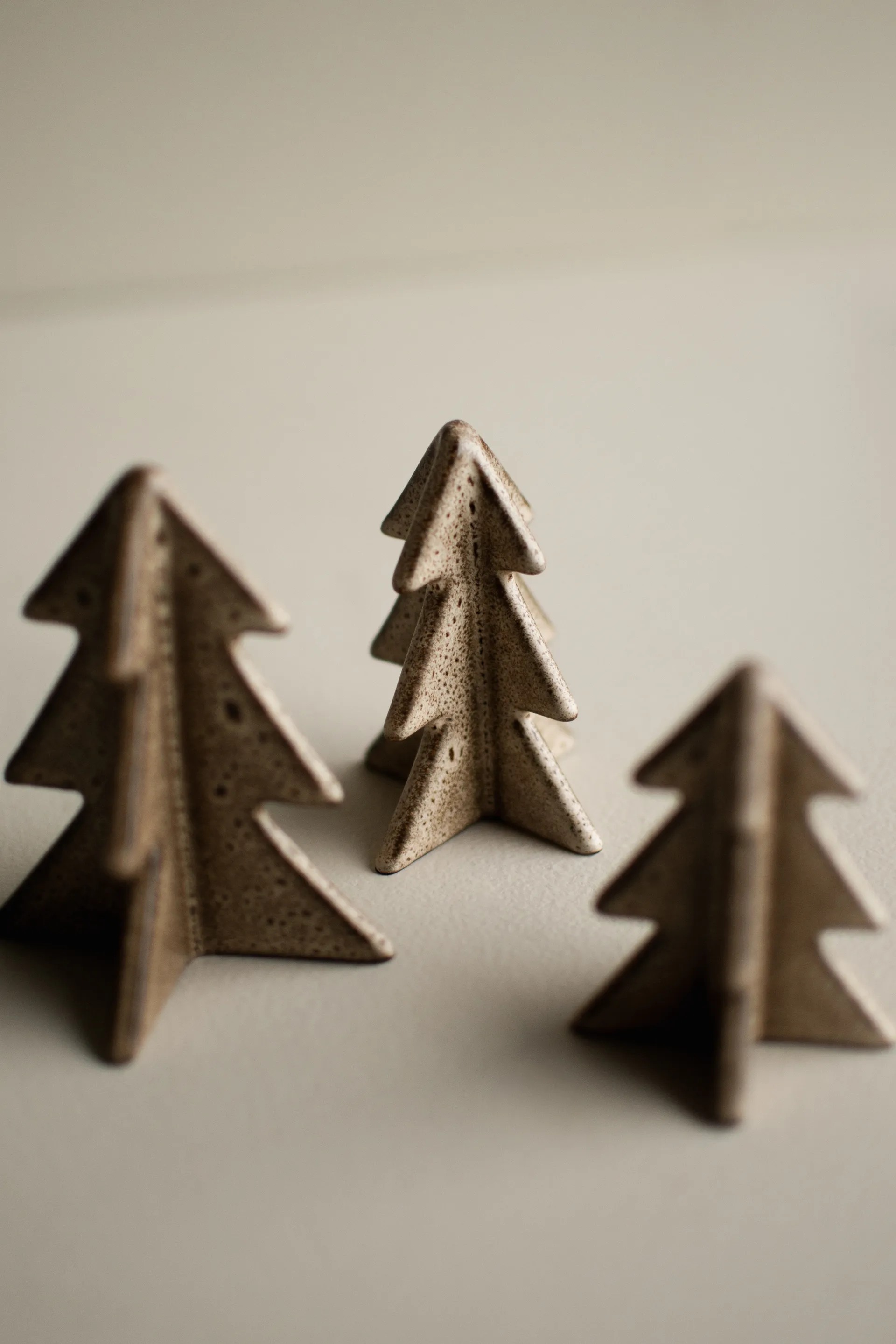 Winter tree dekoration, Beige, 8 cm DBKD