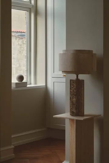 Takai Marmor-Tischlampe - Beige, Ø30x55 cm - Design For The People