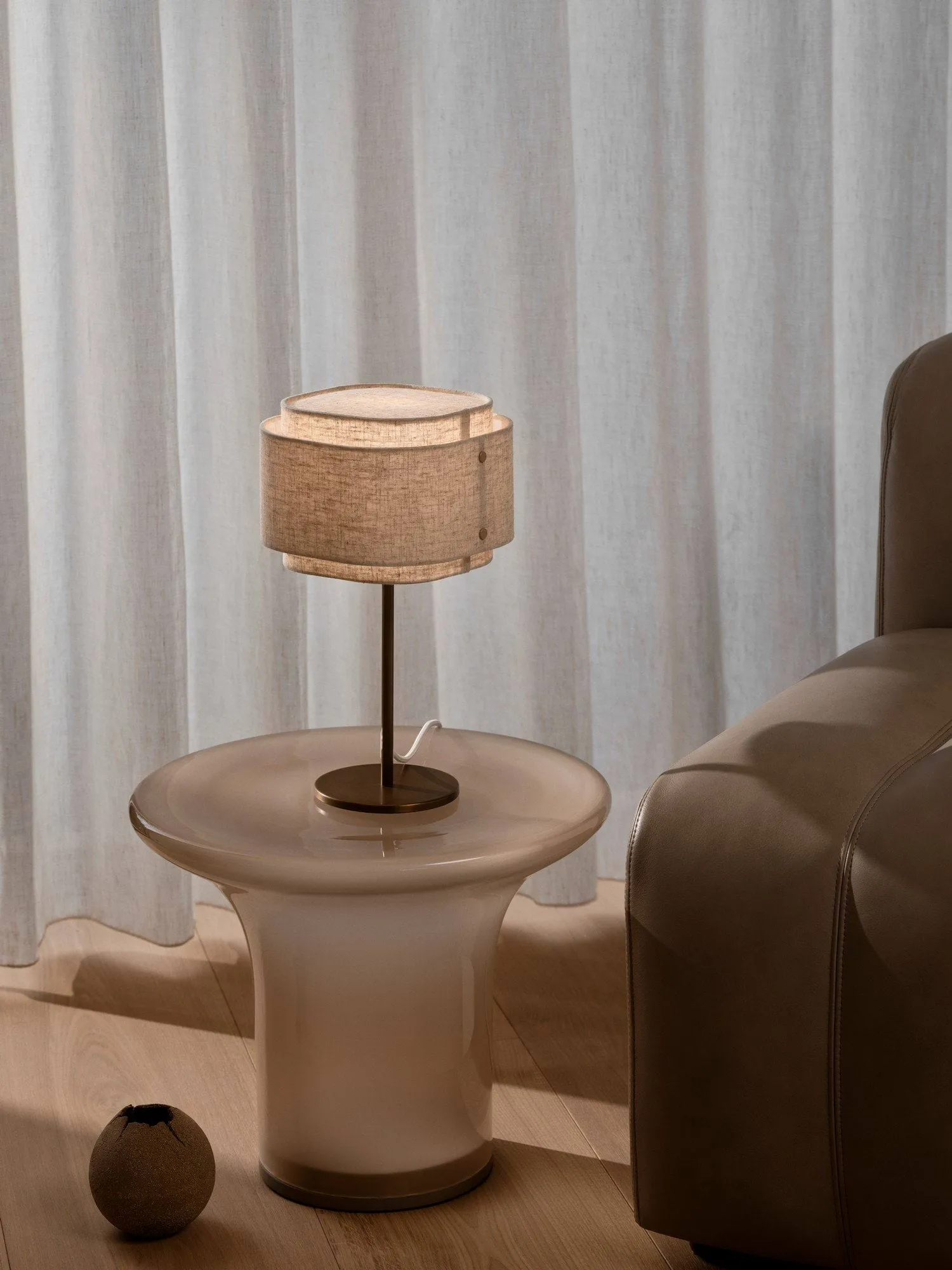 Takai Tischlampe, Beige, Ø21x37 cm Design For The People