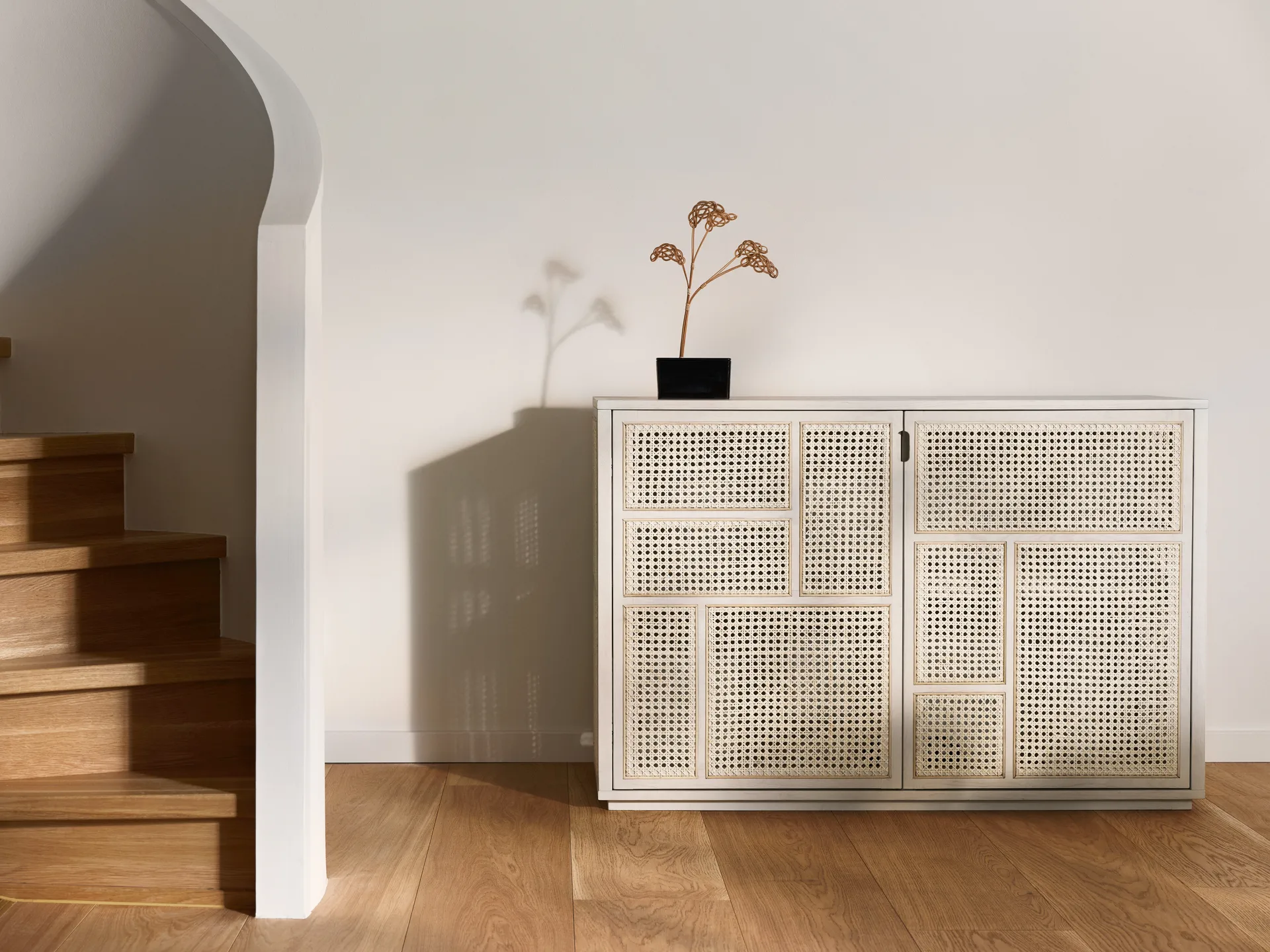 Air sideboard, Weiß Design House Stockholm