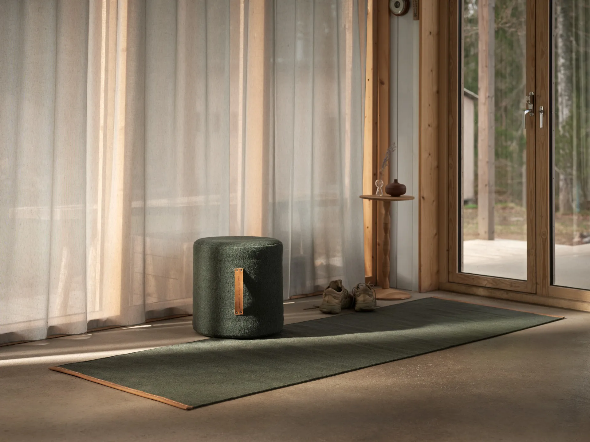 Björk Hocker, Grün Design House Stockholm