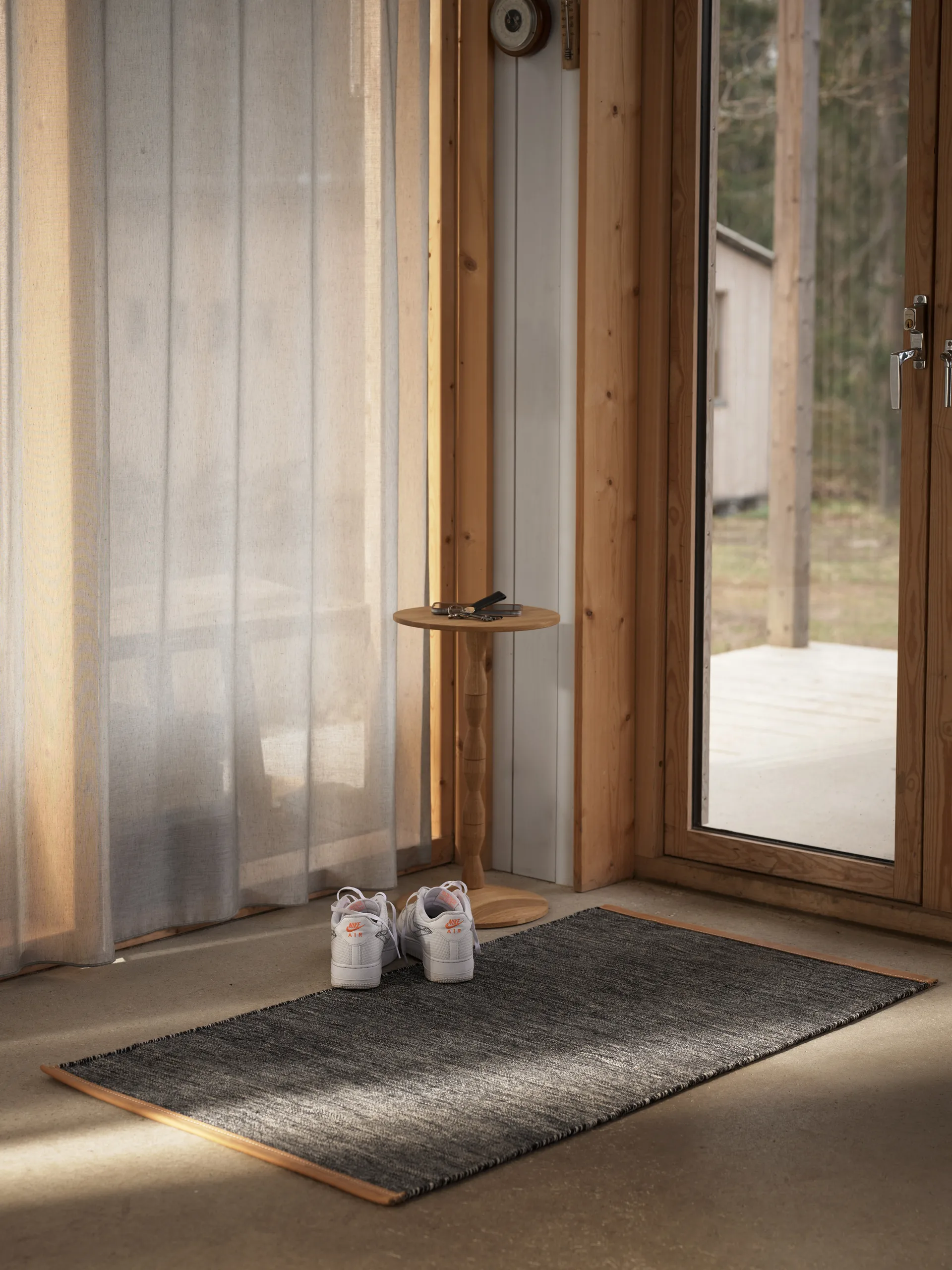 Björk Teppich dunkelgrau, Dunkelgrau 70 x 130cm Design House Stockholm