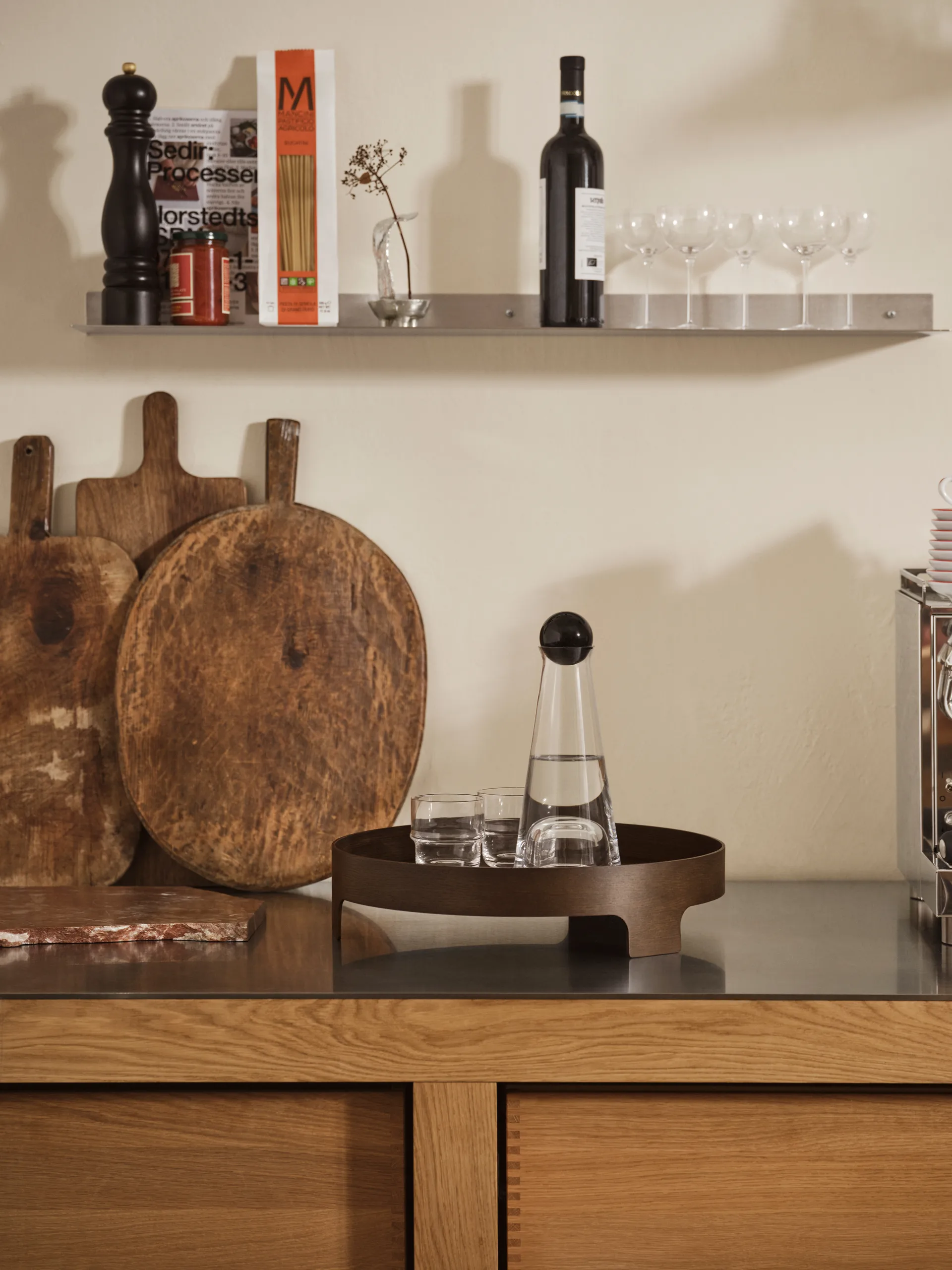 Bridge Tablett, Dunkle Eiche, Ø42 cm Design House Stockholm